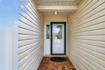 1557 Oak Forest Drive, The Villages, FL 32162 - Photo 3