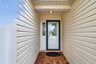 1557 Oak Forest Dr, The Villages, FL 32162 - Photo 3