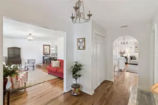 204 Birch Ln, Lakeland, FL 33813 - Photo 5