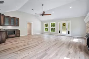 41832 Carrie Ln, Altoona, FL 32702 - Photo 11