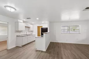 16 N Harrison St, Beverly Hills, FL 34465 - Photo 9