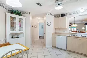 631 Enconto St, The Villages, FL 32159 - Photo 5