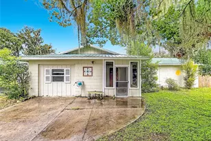 1218 Cr 450, Lake Panasoffkee, FL 33538 - Photo 1
