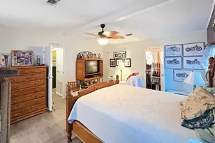 413 S Timber Trail, Wildwood, FL 34785 - Photo 17