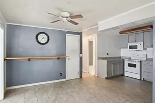 13602 Palm Dr, Astatula, FL 34705 - Photo 11