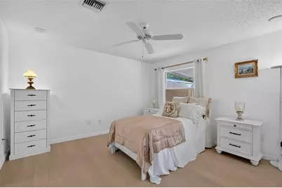 954 Avalon Avenue, Lady Lake, FL 32159 - Photo 15