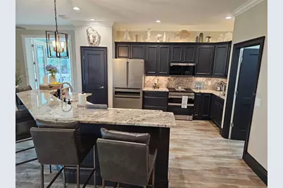 1040 Cottage Drive, The Villages, FL 32162 - Photo 5