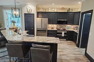 1040 Cottage Dr, The Villages, FL 32162 - Photo 5