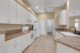 5111 Ironsides Ct, Tavares, FL 32778 - Photo 21