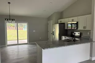 9345 N Cortlandt Dr, Dunnellon, FL 34434 - Photo 11