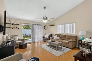 626 Woodview Dr, Tavares, FL 32778 - Photo 21