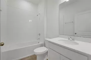 784 Sunshower Dr, Lady Lake, FL 32159 - Photo 15