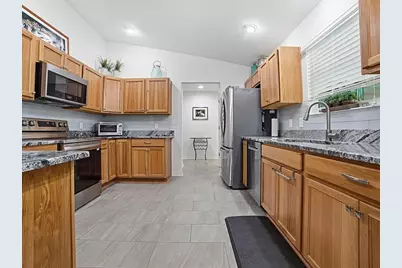 843 Clifford Court, The Villages, FL 32163 - Photo 5