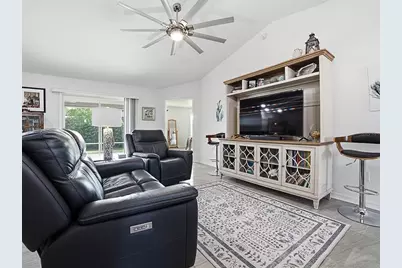 843 Clifford Court, The Villages, FL 32163 - Photo 9