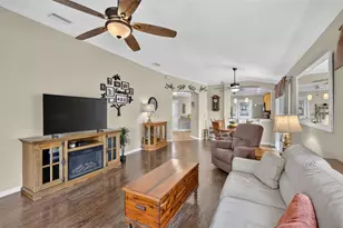 7610 SE 171st Horseshoe Ln, The Villages, FL 32162 - Photo 17