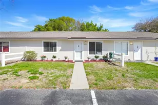 30024 Tavares Ridge Blvd, Tavares, FL 32778 - Photo 1
