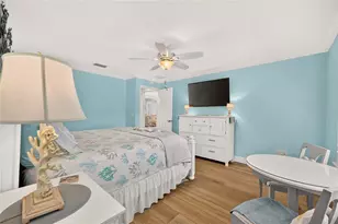 1613 Pennecamp Dr, The Villages, FL 32162 - Photo 31