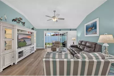 1613 Pennecamp Drive, The Villages, FL 32162 - Photo 9