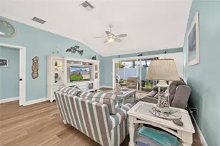 1613 Pennecamp Dr, The Villages, FL 32162 - Photo 11