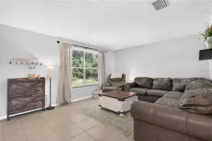 30832 Ridgeview Ave, Mount Plymouth, FL 32776 - Photo 5