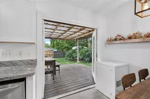 30832 Ridgeview Ave, Mount Plymouth, FL 32776 - Photo 13