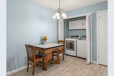 973 York Terrace, The Villages, FL 32162 - Photo 25