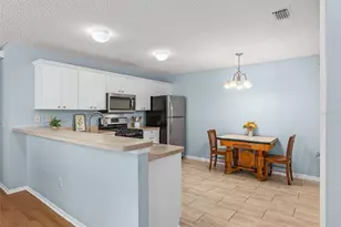 973 York Terrace, The Villages, FL 32162 - Photo 19