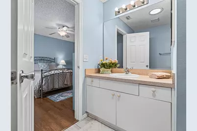 973 York Terrace, The Villages, FL 32162 - Photo 31