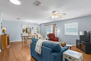 973 York Terrace, The Villages, FL 32162 - Photo 17