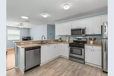 973 York Terrace, The Villages, FL 32162 - Photo 23