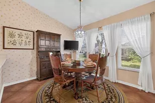 25333 River Crest Dr, Leesburg, FL 34748 - Photo 13