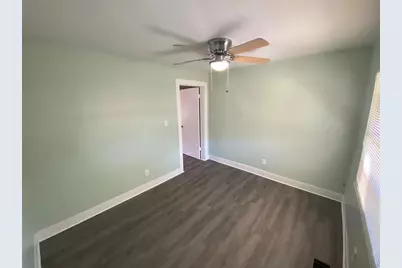 227 E Barnes Avenue, Eustis, FL 32726 - Photo 5