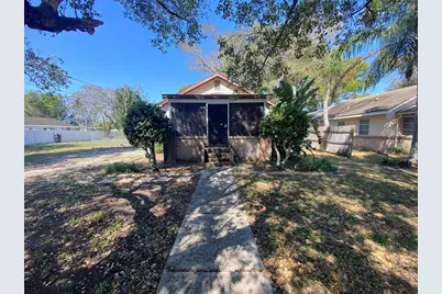 227 E Barnes Avenue, Eustis, FL 32726 - Photo 1