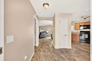 1813 Hortensia Pl, The Villages, FL 32162 - Photo 5