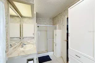 1690 Nassau Cir, Tavares, FL 32778 - Photo 23
