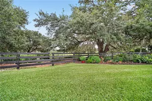 8293 SE 176th Lawson Loop, The Villages, FL 32162 - Photo 7