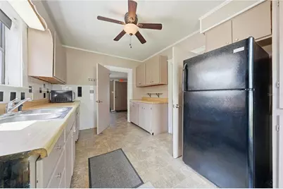 605 S Main Avenue, Minneola, FL 34715 - Photo 21