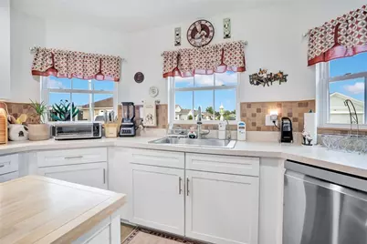 1153 Bishop Street, Avon Park, FL 33825 - Photo 9