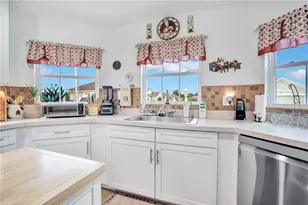 1153 Bishop St, Avon Park, FL 33825 - Photo 9