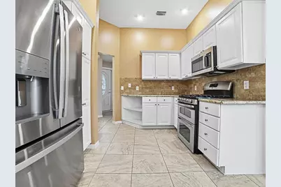 579 Cheraw Place, The Villages, FL 32162 - Photo 11