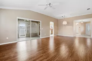 579 Cheraw Pl, The Villages, FL 32162 - Photo 5