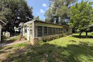 196 Robinhood Dr, Deland, FL 32724 - Photo 17