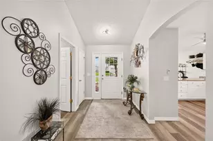 1832 Madero Dr, The Villages, FL 32159 - Photo 9