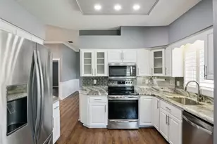 21738 King Richards Way, Leesburg, FL 34748 - Photo 13
