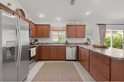 16844 SE 91st Phillips Court, The Villages, FL 32162 - Photo 13