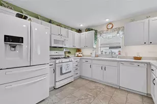 1631 Summerchase Loop, The Villages, FL 32162 - Photo 7