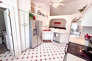 11300 Valley View Dr, Howey in the Hills, FL 34737 - Photo 25