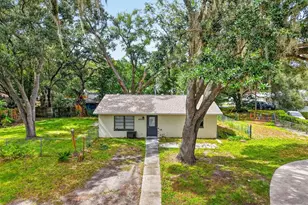 1454 Howard St, Groveland, FL 34736 - Photo 3