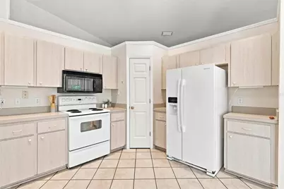 742 Woodview Drive, Tavares, FL 32778 - Photo 11