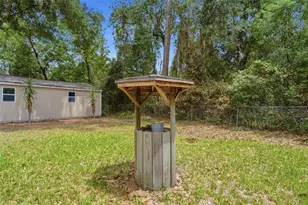 742 Woodview Dr, Tavares, FL 32778 - Photo 41